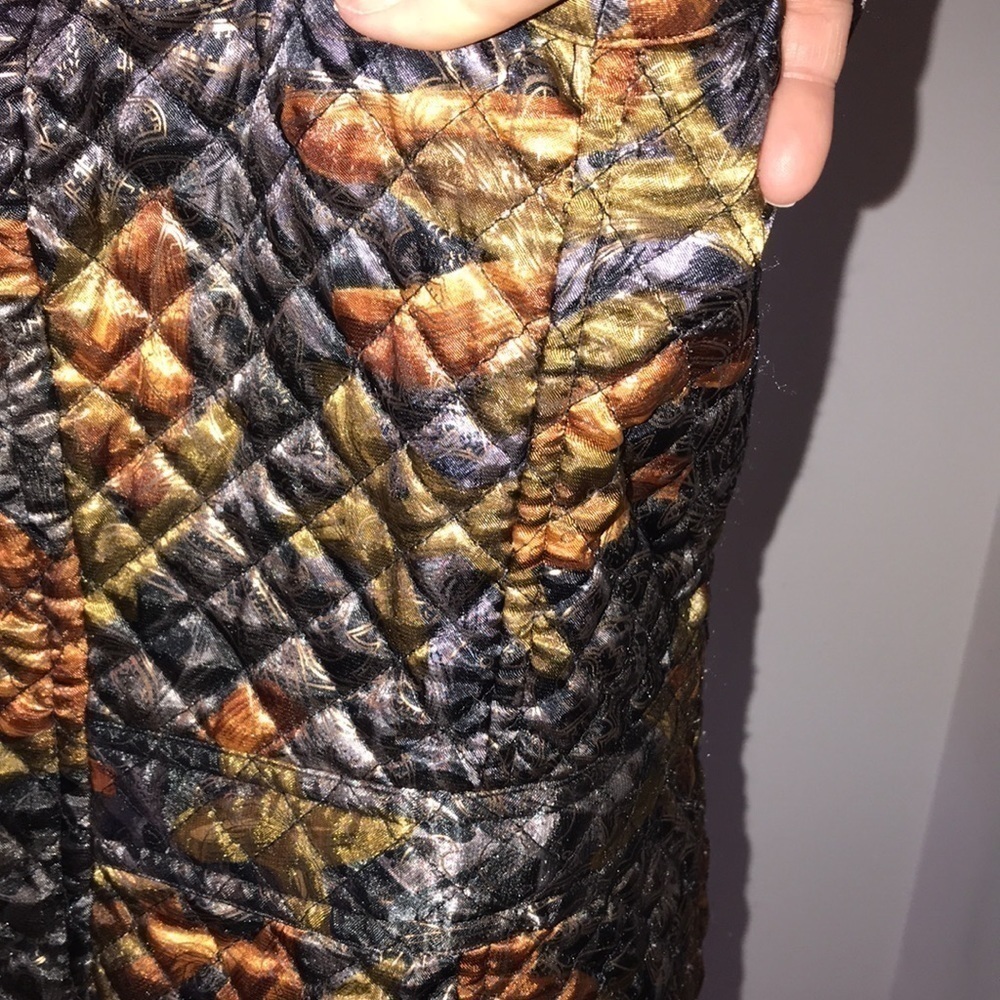 Gorgeous Chico’s Quilted Vest Size 1​​​ - Picture 4 of 7